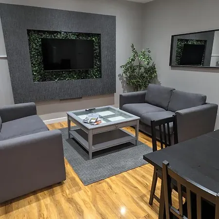 شقة Edge 2 Bed Property *